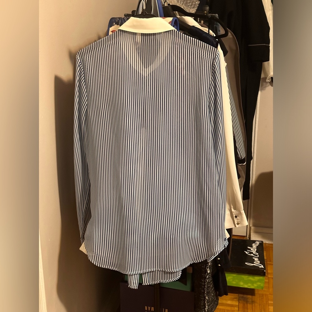 Elie Tahari TREND Blue and White Striped Button Down Shirt - Picture 9 of 10